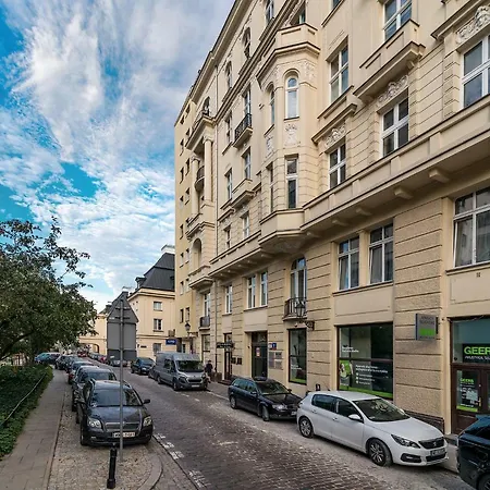 Metro Nowy Swiat Apartment Warsaw