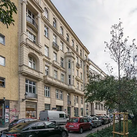 Apartment Metro Nowy Swiat